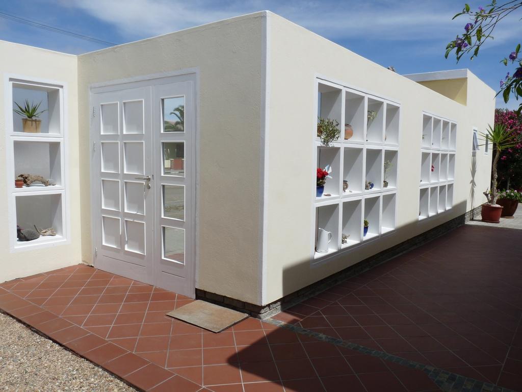 Meike'S Guesthouse Swakopmund Bagian luar foto