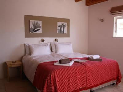 Meike'S Guesthouse Swakopmund Bagian luar foto